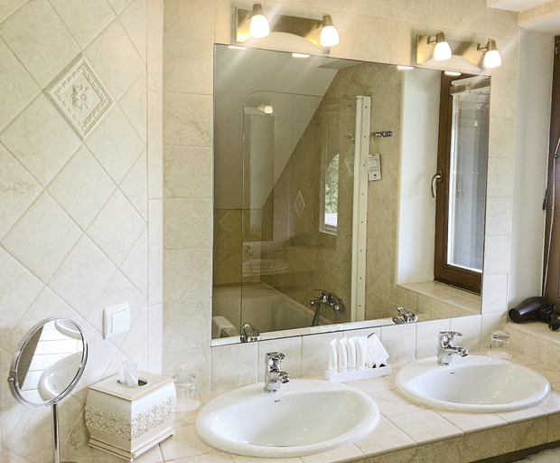 Bathroom 4, House Klasika, Bled