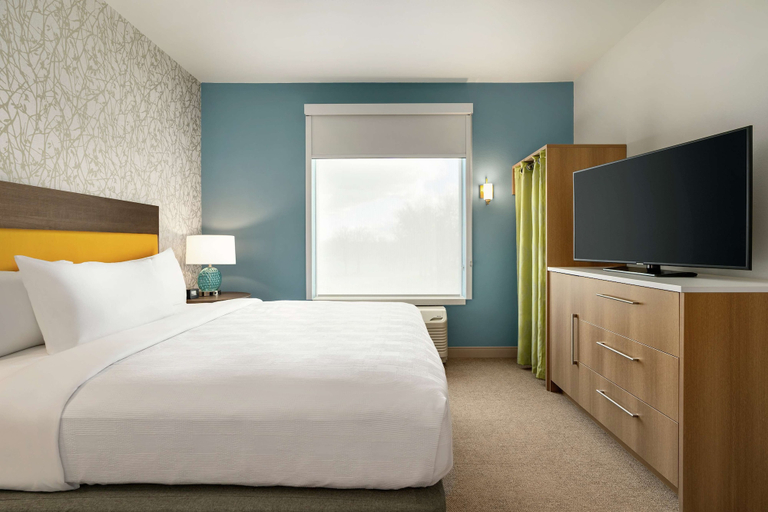 Bedroom 3, Home2 Suites by Hilton Martinsburg, WV, Berkeley