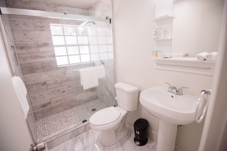 Bathroom 4, The Drift Hotel, Broward