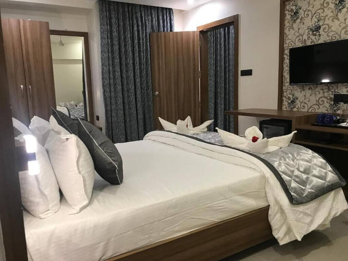 Bedroom 3, Kyriad Hotel Solapur, Solapur