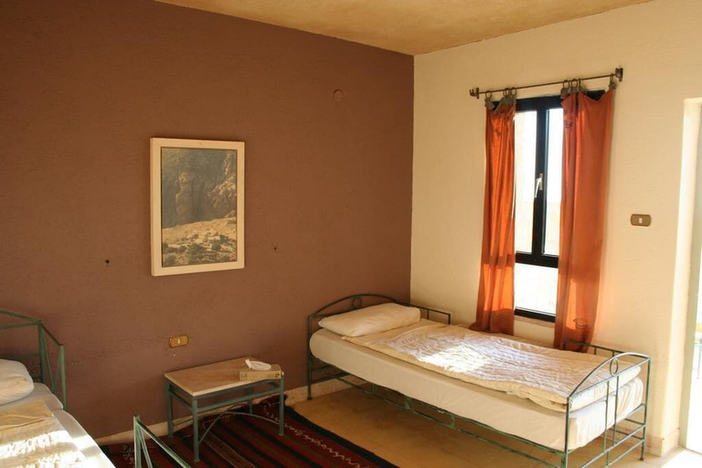 Bedroom 3, Dana Guest House, Bsaira