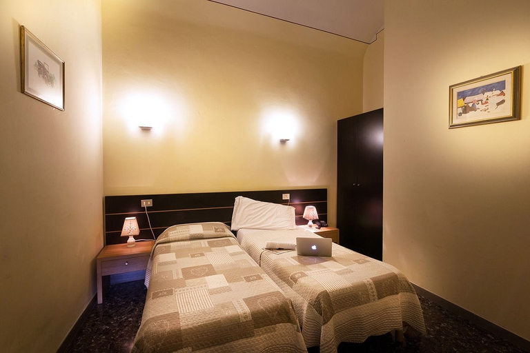 Bedroom 3, Eden, Florence