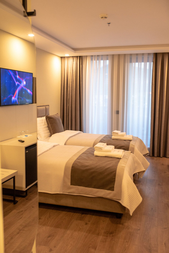 Bedroom 3, Royal East Resort, Tiranës