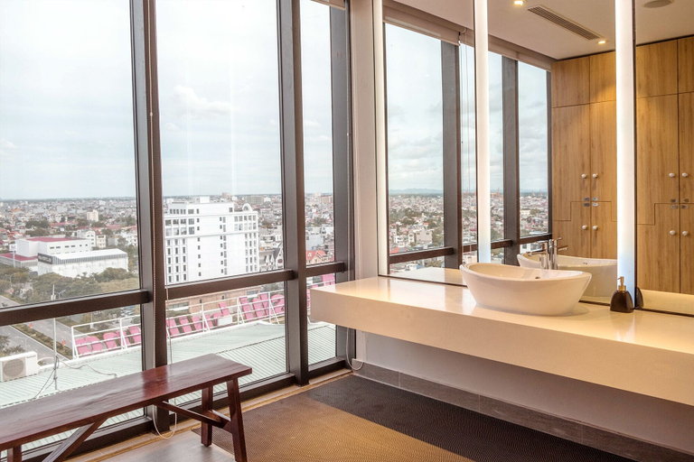 Bathroom 5, Kovie Hotel, Ngô Quyền