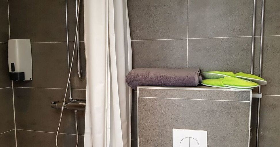 Bathroom 4, Waterside Mariestad, Mariestad