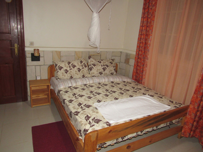 Bedroom 2, Rebero Kivu Hotel, Karongi