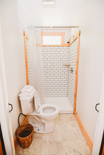 Bathroom 4, Rainbow Mountain Resort, Monroe