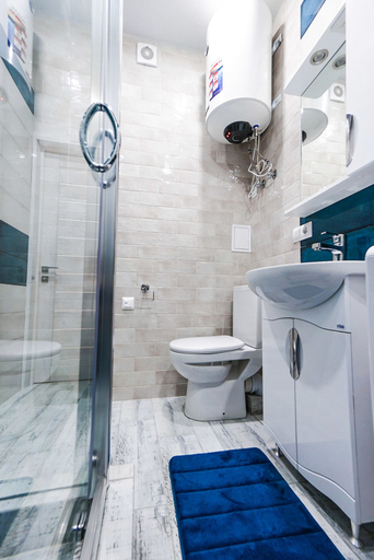 Bathroom 4, More Apartments na Stanislavskogo 1A - 1, Sochi gorsovet