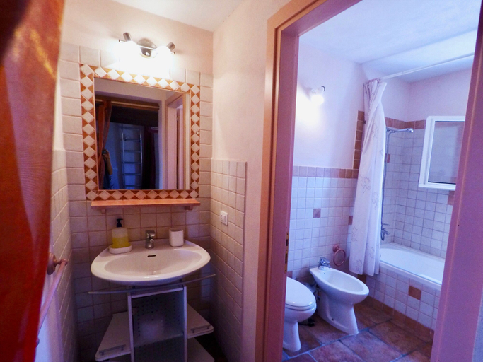Bathroom 5, Alba B&B, Carbonia-Iglesias