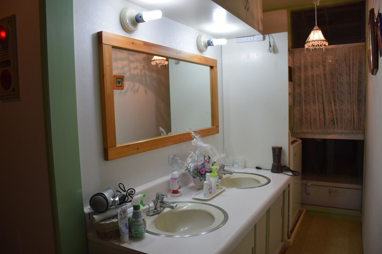 Bathroom 3, Pension Human, Yamanakako