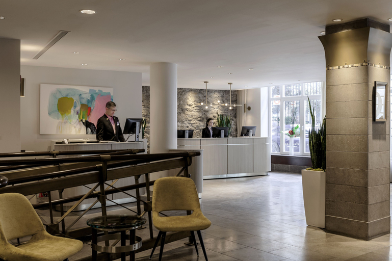 Hotel Saint-Sulpice, Montréal