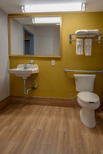 Bathroom 4, Americas Best Value Inn Hayward, Alameda