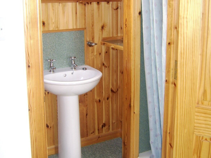 Bathroom 3, Top House, Highland