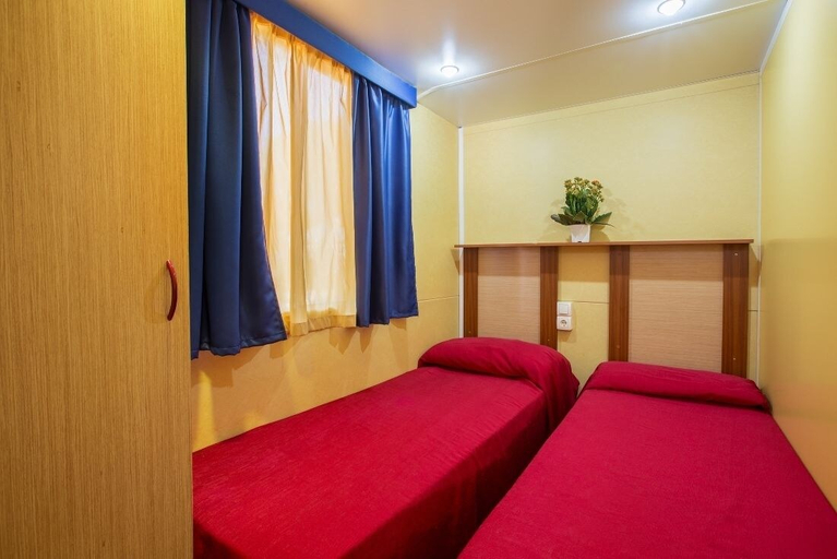 Bedroom 3, Camping Village El-Bahira, Trapani