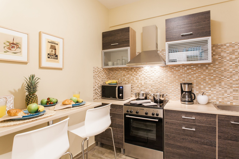 Others 5, Big Central Metro Station Apartment 2, Attica