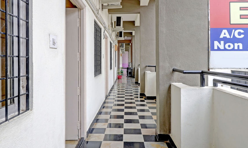 Others 5, Guru Comfort, 100 m from Apollo Hospital, Bangalore