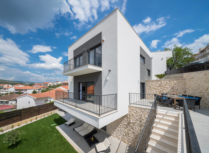 Exterior & Views 2, Villa Salt - 10 people, heated pool, Trogir, near beach & Split airport, Trogir