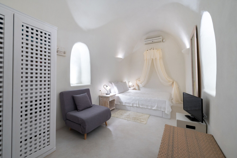 Bedroom 3, Christina's Cave House, South Aegean