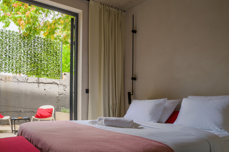 Bedroom 4, Moro Inn, Lumbarda
