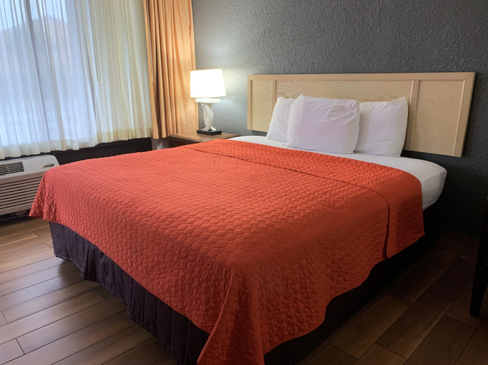Bedroom 2, RW Hotel, Osceola