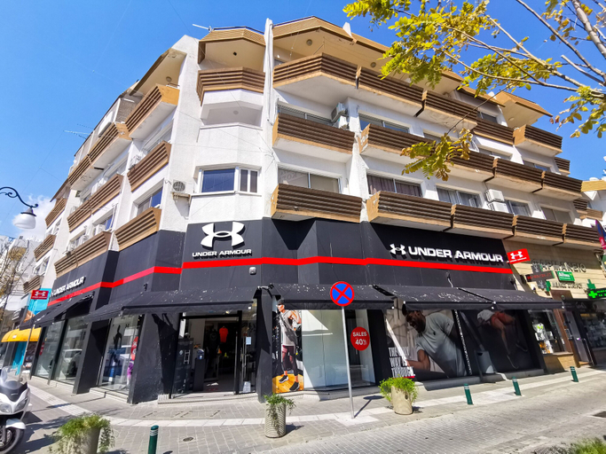 Exterior & Views, Daze Off Central Apartment, Larnaca