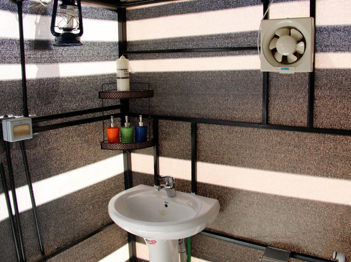 Bathroom 5, Sands Dream Tourism Camp, Biddiya