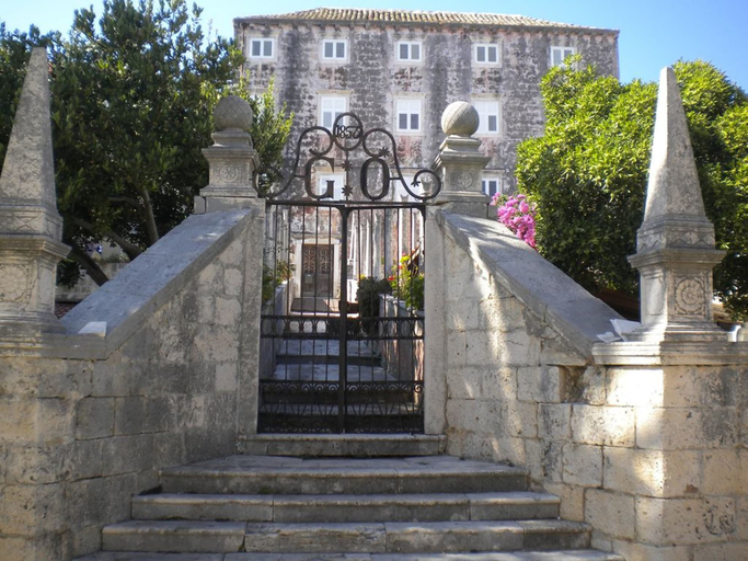 Others 5, Apartmani Lastavica, Orebić