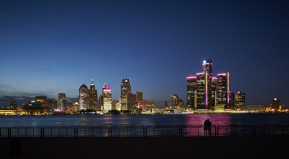 Exterior & Views 17