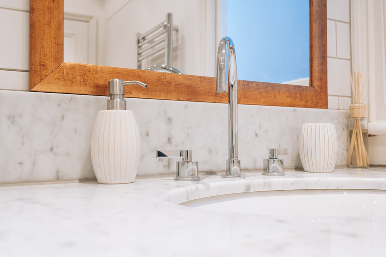 Bathroom 4, Mayfair Guesthouse, London