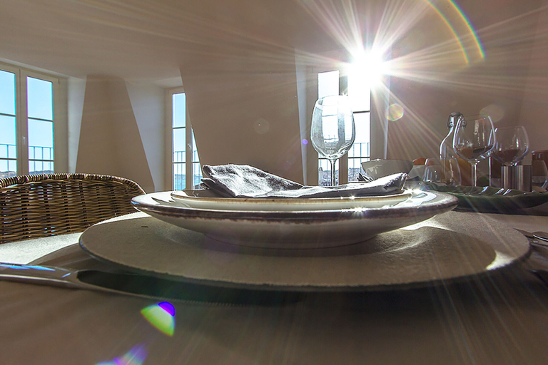 Food & Drinks, Luxury T.M. Penthouse with a View, Lisbon