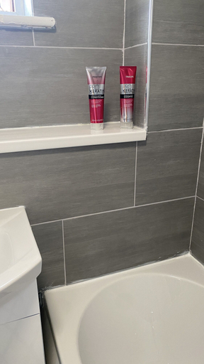 Bathroom 4, Bv Luxury Spacious 3 Bedroom House At Isaac Close , Manchester