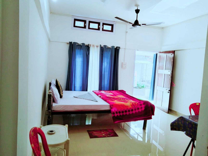 Bedroom 5, Homocation Sreemoyee Homestay, Golaghat