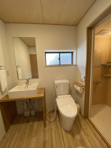 Bathroom 3, Quaint House Naoshima, Naoshima