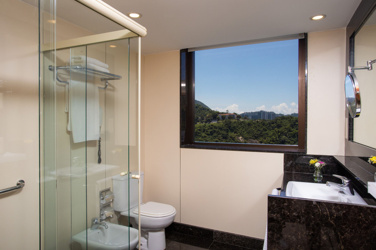 Bathroom 5, Hilton Copacabana Rio de Janeiro, Rio de Janeiro