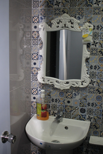 Bathroom 4, Rusville Hotel & Residences, Naga City