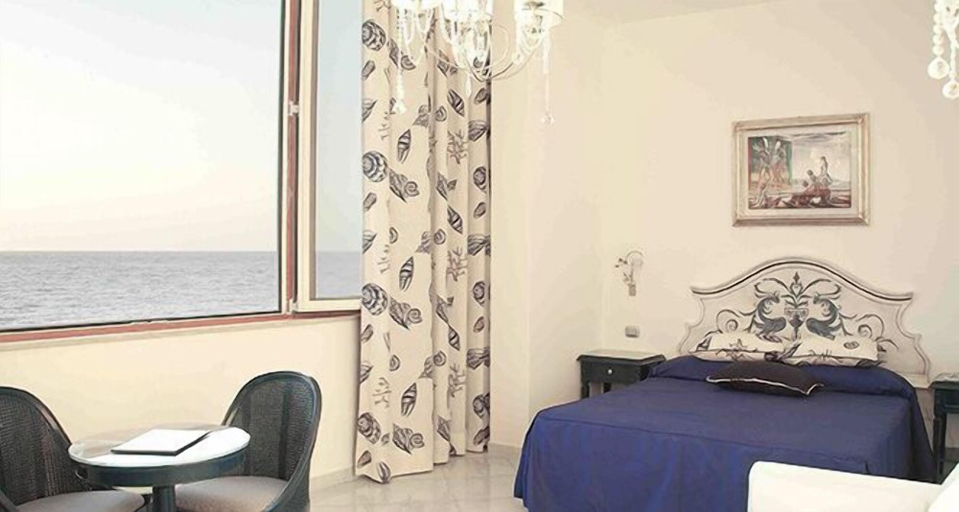 Bedroom 3, Villa Sirio, Salerno