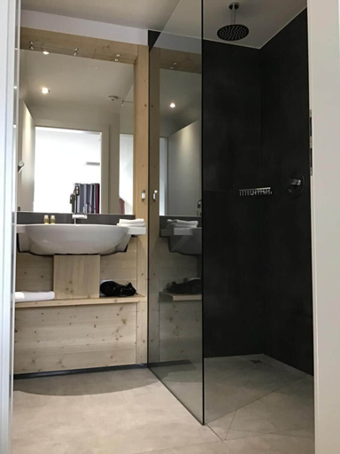 Bathroom 5, K1 Hotel Willingen, Waldeck-Frankenberg