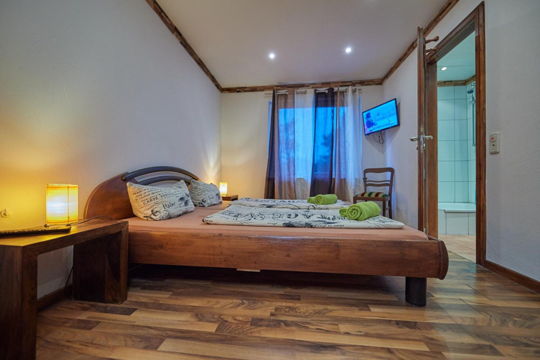 Bedroom 3, Strandhotel Weisser Berg, Region Hannover