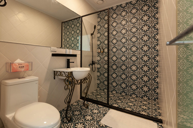 Bathroom 4, Taleocean, Hualien