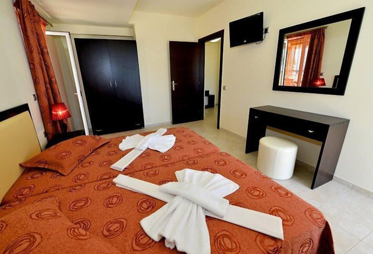 Bedroom 3, Golden Rose Suites, Crete