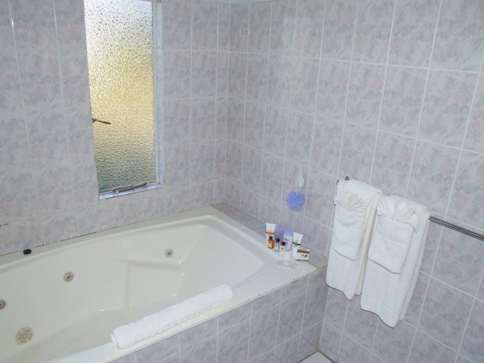 Bedroom 4, The Pumpkin Hotel, Mudzi