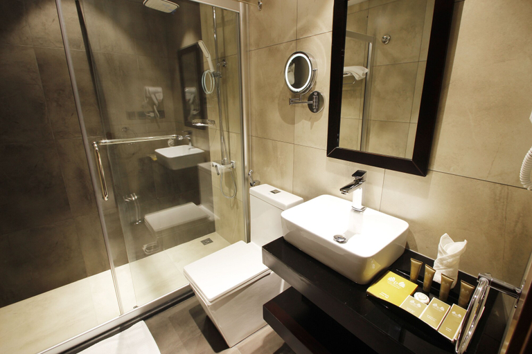 Bathroom 5, Diwan Residence Hotel Alnaeem, Jeddah