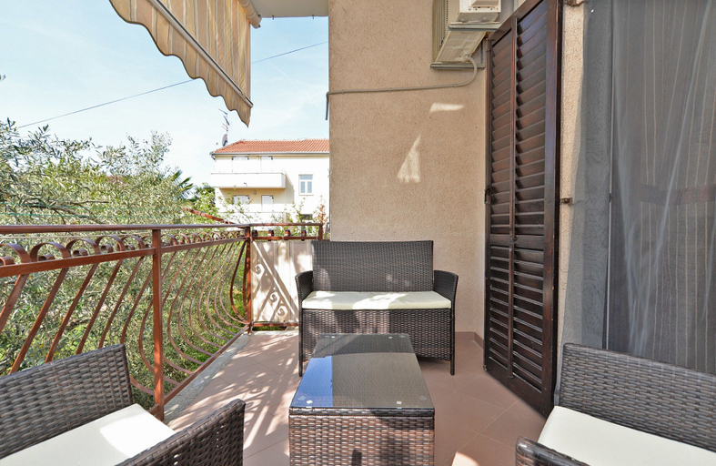 Others 5, Apartment 1485, Novigrad