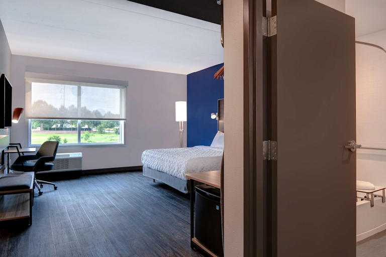 Bedroom 3, Tru by Hilton Franklin Cool Springs Nashville, Williamson