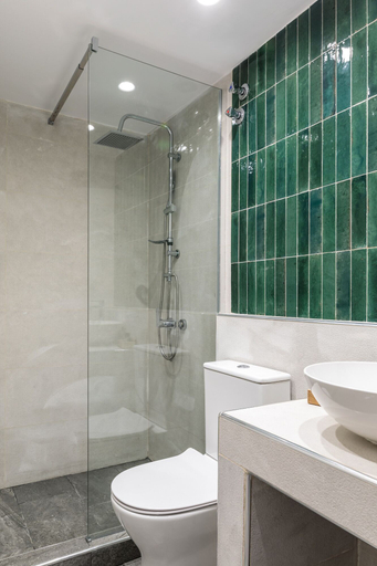 Bathroom 3, Bay View Suites, Central Macedonia
