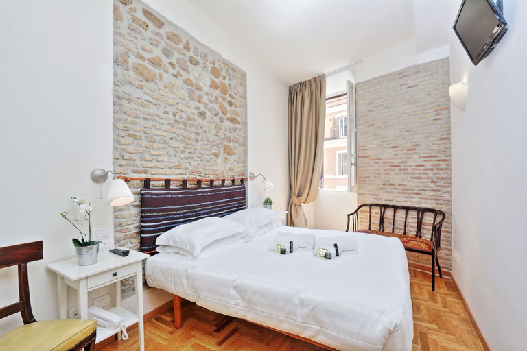 Others 5, Spagna Charme - My Extra Home, Roma