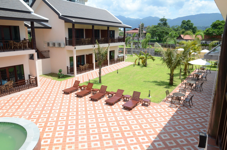 Exterior & Views 2, Saksiri Riverside Boutique Hotel, Vangvieng