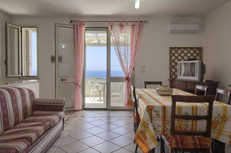 Living room 4, Brigante Front Sea Two Floor House, Lecce