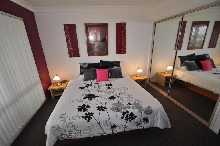 Bedroom 2, Beachfront Apartments Narooma, Eurobodalla