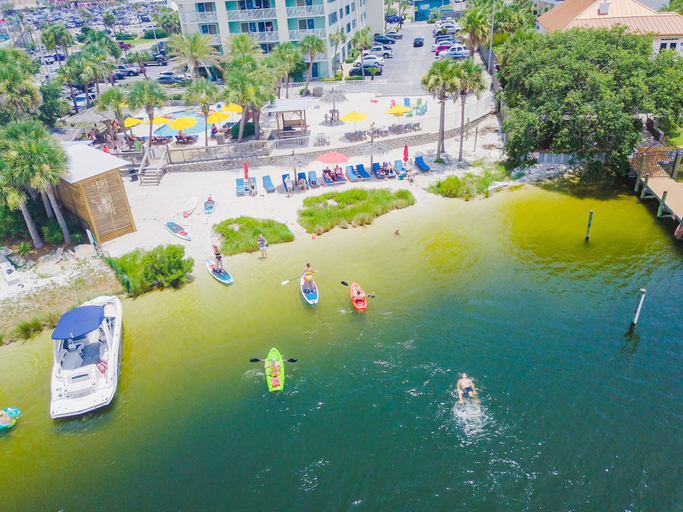 Exterior & Views 2, Surf & Sand Hotel, Escambia